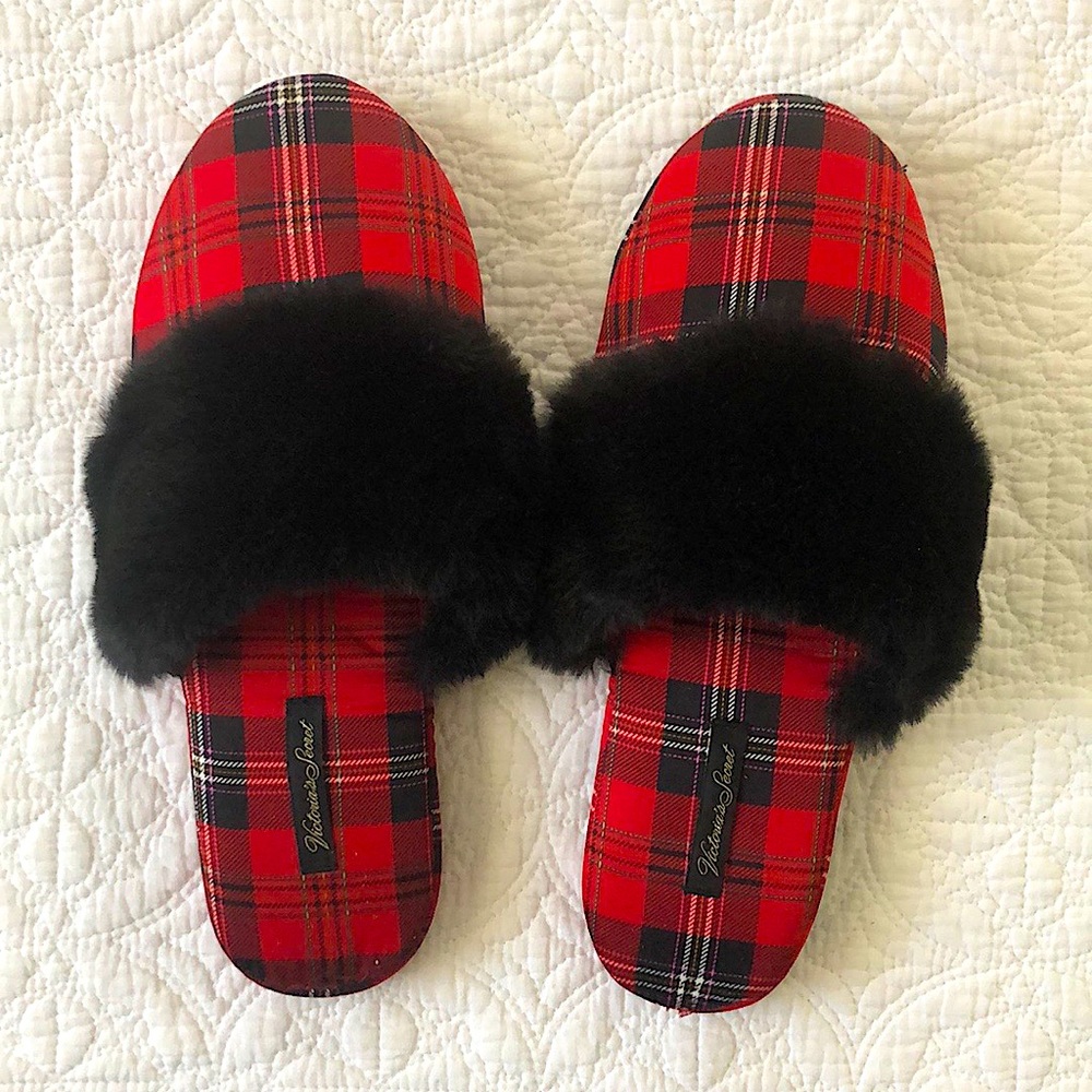 Victoria’s Secret Slippers